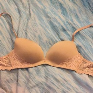 Victoria’s Secret Plunge Angel No Wire Tan Bra 34A